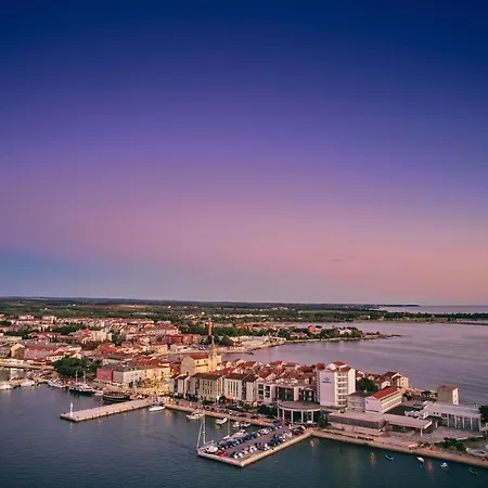 Apartment Capriati With Parking Garage Umag