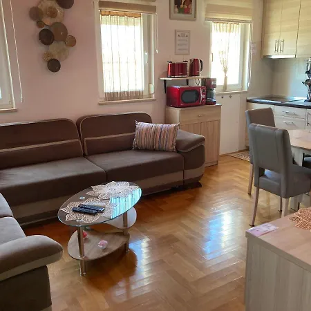 Appartement Capriati With Parking Garage